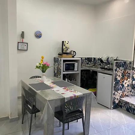 Le 3 Sorelle House-3